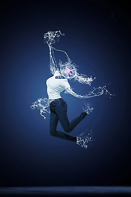 JPG 편집 편집이미지 여자 포즈 순간포착 한명 사람 성인 점프 헤드셋 음악감상 화려 우아함 디지털합성 디지털아트 스플래쉬 여자만 여자한명만 성인여자만 성인만 편집실사 1 음향기기 컨셉 모션 촬영기법 헤드폰 감상 CG 파일형식