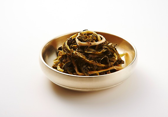 포토 JPG 스튜디오촬영 그릇 음식 식재료 반찬 실내 사람없음 흰배경 나물 시래기 국내포토 식기 백그라운드 채소 내부 흰색 파일형식