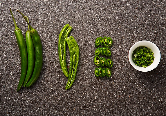 포토 JPG 스튜디오촬영 그릇 음식 채소 식재료 고추 실내 사람없음 레시피 국내포토 식기 내부 파일형식