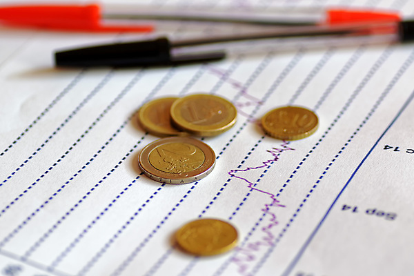 포토 JPG 해외이미지 백그라운드 돈 비즈니스 통계 그래프 설계 사람없음 금융 경제 동전 자료 유로 성장 시장 재산 주식 예측 가격 분석 보고서 투자 이익 공유 경영 수입 해외202004 해외포토 컨셉 파일형식 이미지허브