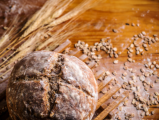 포토 JPG 해외이미지 빵 사람없음 밀 밀가루 곡물빵 나무배경 해외202004 해외포토 음식 백그라운드 곡류 가루 파일형식 이미지허브