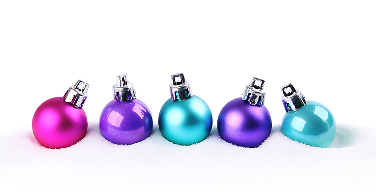 포토 JPG 해외이미지 분홍색 백그라운드 크리스마스 겨울 공 휴가 사람없음 장식 빛 보라색 축제 장식볼 흰색 축하 고립 해외202004 해외포토 계절 기념일 컬러 컨셉 파일형식 이미지허브