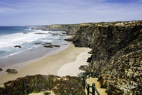 포토 JPG 해외이미지 식물 구름 유럽 모래 파도 여행 자연 하늘 풍경 사람없음 초록색 갈색 계단 황금 포르투갈 암초 해외202004 해외포토 자연요소 나라 바다 컬러 생태계 파일형식 이미지허브