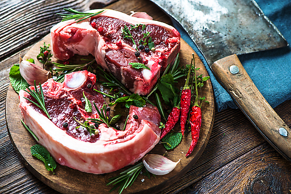 포토 JPG 해외이미지 음식 조각 탁자 뼈 마늘 육류 스테이크 요리 사람없음 목재 주방 식당 소고기 시골 신선 양 그릴 바비큐 자르기 굽기 허브 준비 날것 머리위 후추 양고기 로즈메리 갈비뼈 점심식사 단백질 절임 해외202004 해외포토 나무 식물 가구 채소 식재료 재료 포유류 모션 주방용품 서양음식 상점 식사 구이 향신료 영양소 파일형식 이미지허브