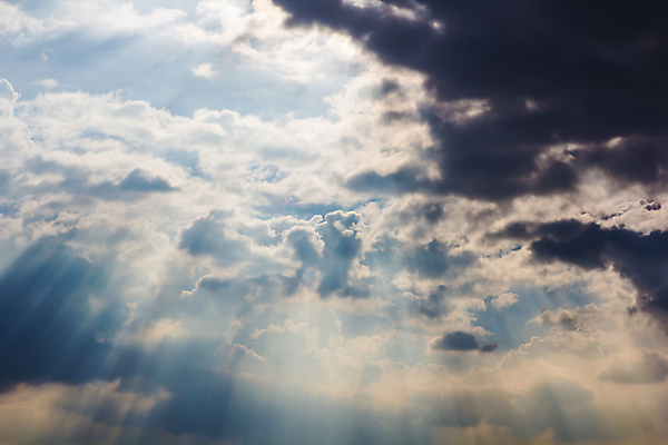 포토 JPG 해외이미지 구름 백그라운드 자연 하늘 풍경 경사 사람없음 파란색 빛 햇빛 태양 노란색 우주 어둠 황혼 일몰 광선 분위기 황금 신비 파열 유일 해외202004 해외포토 자연요소 컬러 컨셉 노을 생태계 파일형식 이미지허브