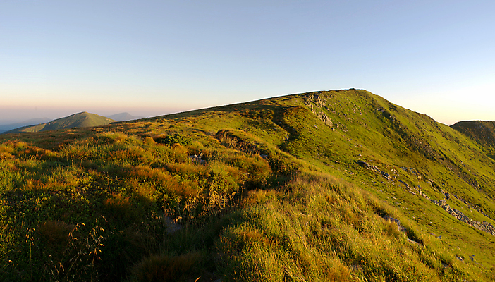 포토 JPG 해외이미지 나무 구름 계절 야생동물 여행 백그라운드 자연 하늘 아침 산 풍경 사람없음 야외 여름 햇빛 일출 환경 일몰 새벽 안개 가을 정상 저녁 숲 언덕 즐거움 장면 천국 뿌연 생태학 웅장함 절정 해외202004 해외포토 주간 자연요소 식물 동물 교육 감정 날씨 태양 노을 야간 생태계 파일형식 이미지허브