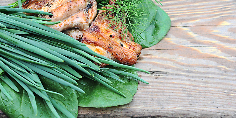 포토 JPG 해외이미지 전통 음식 백그라운드 채소 탁자 양파 뼈 건조 육류 요리 사람없음 목재 빨간색 초록색 소풍 식당 저녁식사 치킨 샐러드 흰색 신선 뜨거움 그릴 애피타이저 바비큐 자르기 굽기 먹기 허브 향신료 준비 시금치 양고기 내추럴 쪽파 딜 총각무 해외202004 해외포토 나무 식물 컬러 가구 식재료 재료 모션 주방용품 야외활동 상점 식사 무 구이 파 닭고기요리 향미료 파일형식 이미지허브