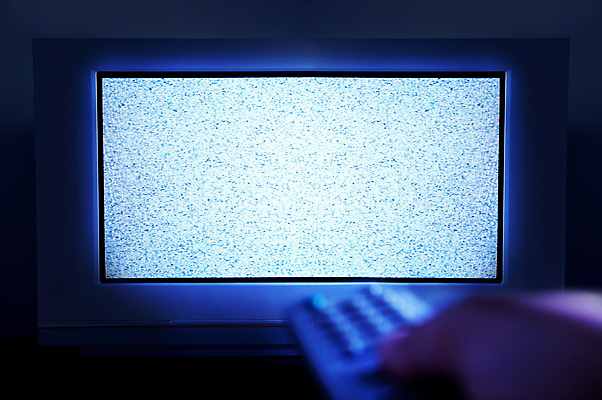 포토 JPG 해외이미지 피곤 사람 사람없음 스크린 텔레비전 어둠 공백 잠 야간 멀리 노려봄 불면증 해외202004 해외포토 자연요소 컨셉 표정 전자제품 질병 파일형식 이미지허브