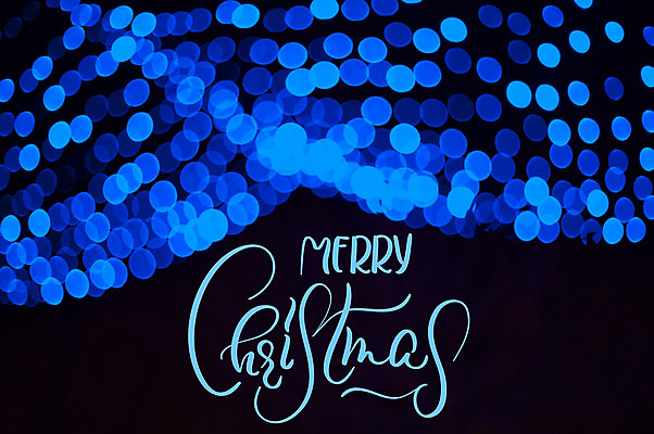 포토 JPG 해외이미지 디자인 백그라운드 크리스마스 사람없음 파란색 검은색 축하 보케 빛망울 레터링 해외202004 해외포토 기념일 컬러 컨셉 빛 파일형식 이미지허브