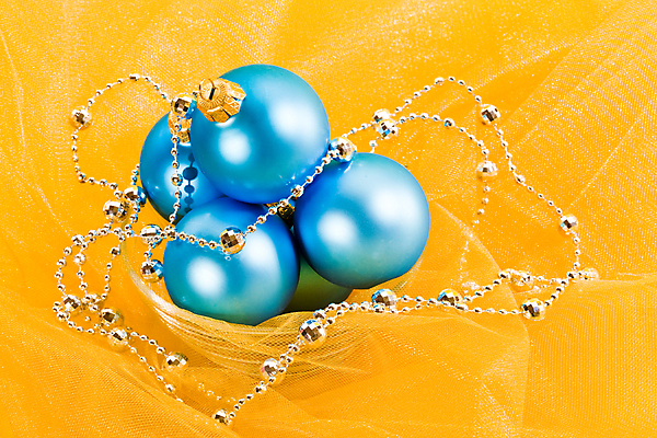 포토 JPG 해외이미지 백그라운드 크리스마스 공 휴가 새해 사람없음 장식 파란색 화환 축하 은색 여의주 해외202004 해외포토 기념일 꽃 컬러 컨셉 파일형식 이미지허브