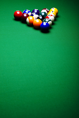 포토 JPG 해외이미지 실내 사람없음 당구 포켓볼 당구공 당구대 초록배경 해외202004 해외포토 백그라운드 공 내부 초록색 구기 당구용품 파일형식 이미지허브