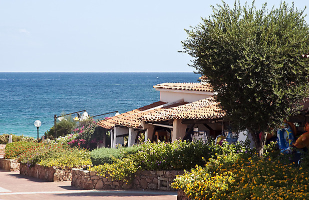 포토 JPG 해외이미지 모래 파도 바다 섬 여행 지붕 주택 사람없음 태양 암초 해외202004 해외포토 자연요소 건물 파일형식 이미지허브