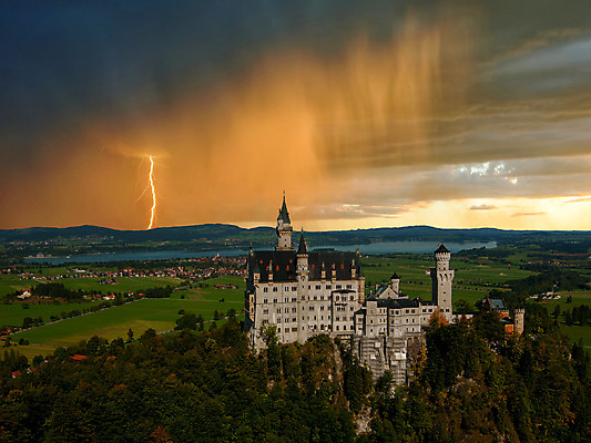 포토 JPG 해외이미지 구름 유럽 분홍색 여행 자연 하늘 동화 산 요정 독일 이야기 사람없음 빛 일출 탑 맑음 황혼 일몰 새벽 궁전 꿈 재산 숲 번개 신비 왕 언덕 호기심 알프스 백조 공상 마법 고딕 뇌우 바로크 바이에른 해외202004 해외포토 자연요소 건축물 감정 나라 컬러 컨셉 고건축 조류 날씨 금융 노을 생태계 파일형식 이미지허브