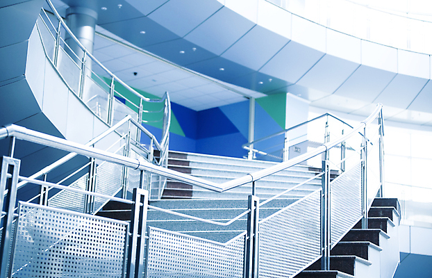 포토 JPG 해외이미지 디자인 문화 벽 컨셉 곡선 비즈니스 건축양식 창문 성공 추상 미래 바닥 아이디어 실내 사람없음 내부 건물 파란색 빛 사무실 반사 걷기 계단 금속 방 도시 복도 대학교 박물관 장면 단계 철강 철책 소멸 해외202004 해외포토 건축물 건축 선 컬러 무늬 학교 모션 재질 파일형식 이미지허브