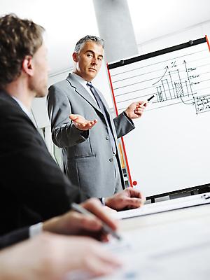 포토 JPG 해외이미지 직업 중년 통신 회의 함께함 설명 사람 앉기 두명 사무실 도움 직장인 비즈니스맨 발표 가르침 토론 경영자 해결 세미나 해외202004 해외포토 교육 남자 컨셉 비즈니스 모션 성인 리더 파일형식 이미지허브