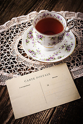 포토 JPG 해외이미지 디자인 꽃 종이 음료 백그라운드 탁자 사람없음 목재 컵 세로 초록색 갈색 보라색 희망 수확 흰색 시골 직물 인사 뜨거움 도자기 차 제비꽃 향수 냅킨 엽서 백자 옛날 해외202004 해외포토 나무 식물 식기 감정 컬러 가구 농업 재료 화장품 예절 편지 파일형식 이미지허브