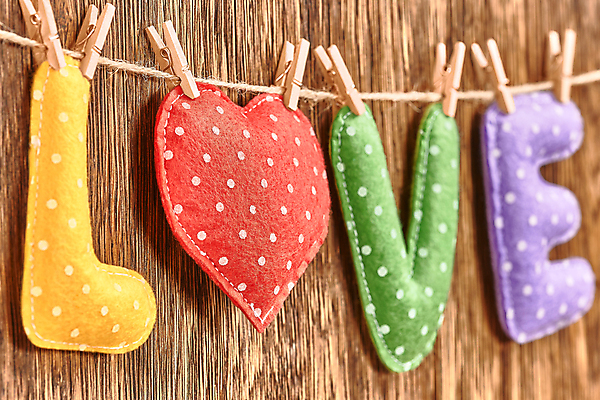 포토 JPG 해외이미지 커플 결혼 백그라운드 컨셉 가족 결혼식 휴가 발렌타인데이 선물 사랑 사람없음 목재 장식 빨간색 단어 수확 하트 인사 신용카드 복고 2월 강렬 특별함 펠트 핸드메이드 해외202004 해외포토 모양 나무 문자 감정 컬러 농업 재료 관계 데이이벤트 이벤트 금융 예절 날짜 파일형식 천_직물 이미지허브