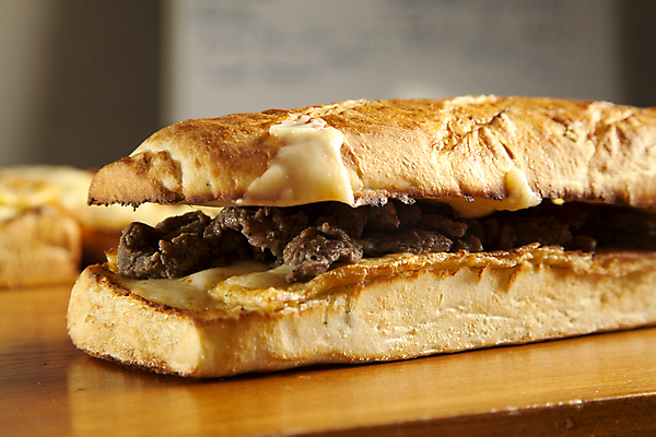 포토 JPG 해외이미지 음식 빵 백그라운드 양파 치즈 샌드위치 건강 육류 스테이크 요리 사람없음 주방 식당 식사 저녁식사 샐러드 소고기 신선 닫기 맛 아침식사 바게트 큼 잠수함 굽기 만취 먹기 속도 서빙 점심식사 모짜렐라치즈 후보 해외202004 해외포토 컨셉 채소 식재료 모션 유제품 서양음식 상점 크기 구이 술취함 파일형식 이미지허브