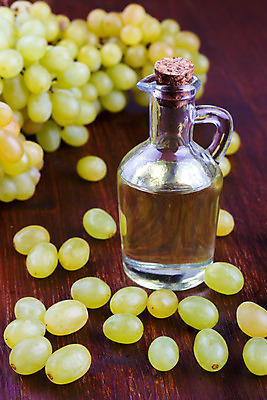 포토 JPG 해외이미지 식물 음식 백그라운드 농업 다이어트 채소 과일 재료 자연 유리 포도 건강 요리 씨앗 사람없음 목재 초록색 노란색 식사 스파 흰색 신선 상품 다발 먹기 싱글 유기농 날것 포도나무 아로마테라피 내추럴 채식주의자 해외202004 해외포토 나무 웰빙 산업 컬러 모션 재질 과일나무 생태계 채식 테라피 파일형식 이미지허브