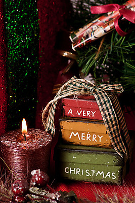 포토 JPG 해외이미지 전통 크리스마스 기념 선물 사람없음 장식 상자 파티 놀람 축하 인사 활 해외202004 해외포토 기념일 감정 컨셉 표정 이벤트 예절 파일형식 이미지허브