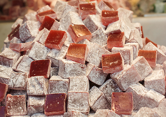 포토 JPG 해외이미지 실내 사람없음 아웃포커스 쌓기 여러개 달콤 가득함 가판대 로쿰 해외202004 해외포토 다수 모션 디저트 촬영기법 내부 맛 터키음식 파일형식 이미지허브