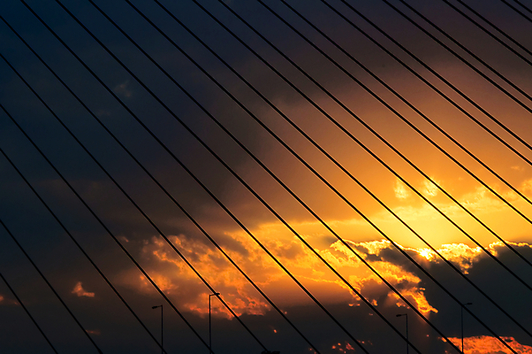 포토 JPG 해외이미지 구름 백그라운드 자연 하늘 날씨 요정 사람없음 파란색 빛 햇빛 태양 일출 어둠 일몰 예수 신비 공상 마법 흐림 내추럴 세르비아 해외202004 해외포토 자연요소 컬러 컨셉 노을 신_종교 생태계 파일형식 이미지허브