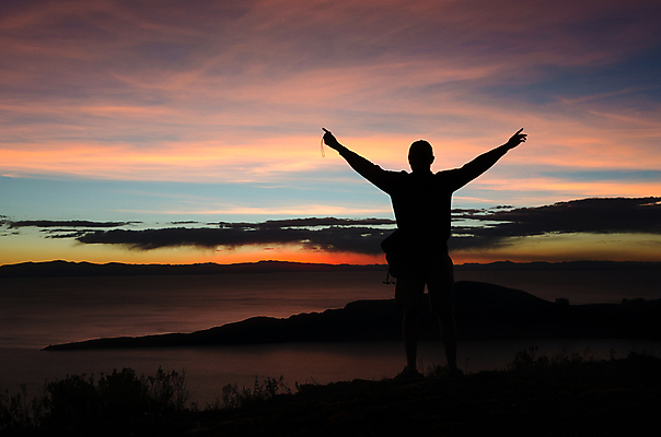 포토 JPG 해외이미지 구름 1 공원 실루엣 호수 섬 여행 생각 자연 하늘 아침 휴식 산 한명 서기 사람 풍경 야외 가로 빨간색 물 독서 평화 일출 침묵 일몰 새벽 하이킹 안개 관찰 우승 최고 황무지 영혼 고독 명상 싱글 감탄 뿌연 파라다이스 혼자 해외202004 해외포토 주간 자연요소 공공시설 감정 컬러 컨셉 모션 레저 날씨 촬영기법 노을 소리 생태계 파일형식 이미지허브