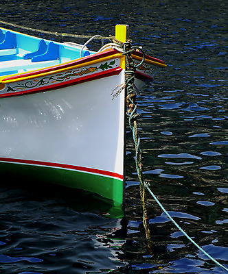 포토 JPG 해외이미지 전통 산업 문화 물결 바다 여행 교통시설 벽지 표면 낚시 휴가 어류 사람없음 물 컬러풀 고요 보트 황무지 지중해 함선 엽서 몰타섬 해외202004 해외포토 자연요소 컬러 섬 교통 배_교통 레저 수중동물 편지 시설 몰타 파일형식 이미지허브
