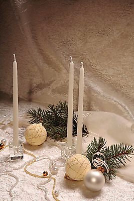 포토 JPG 해외이미지 나무 전통 계절 백그라운드 크리스마스 겨울 공 휴가 새로움 새해 기념 사람없음 장식 빛 축제 흰색 나뭇가지 축하 12월 자르기 연도 구슬 오브젝트 전나무 거짓말 구성 노엘 해외202004 해외포토 식물 기념일 컬러 컨셉 모션 날짜 파일형식 이미지허브