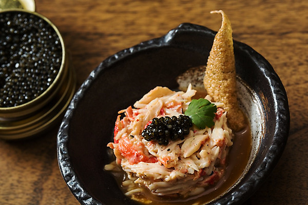 포토 JPG 해외이미지 동물 접시 음식 바다 채소 오렌지 재료 고추 조개 육류 갑각류 요리 동양인 사람없음 빨간색 식당 요리사 검은색 식사 저녁식사 중국 기쁨 튀김 게 껍질 흰색 맛 먹이 해산물 준비 매움 서빙 레시피 집게발 캐비아 해외202004 해외포토 직업 식기 감정 아시아 컬러 컨셉 과일 식재료 어패류 인종 상점 파일형식 이미지허브