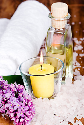 포토 JPG 해외이미지 꽃 꽃무늬 자연 불 휴식 건강 사람없음 목재 수건 약 노란색 건강관리 스파 목욕 화장품 욕실 흰색 신선 마사지 허브 제비꽃 향수 명상 피부관리 향기 냄새 아로마 소금 코르크 아로마테라피 테라피 사우나 라일락 돌봄 위생관리 해외202004 해외포토 자연요소 나무 식물 컬러 컨셉 무늬 재료 의학 모션 관리 위생용품 뷰티 청결 생태계 파일형식 이미지허브