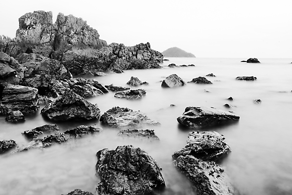 포토 JPG 해외이미지 아시아 호수 파도 바다 여행 백그라운드 태국 자연 흑백 사람없음 물 흐름 매끈함 저녁 태평양 장노출 암초 해외202004 해외포토 자연요소 나라 컨셉 촬영기법 감각 야간 생태계 파일형식 이미지허브