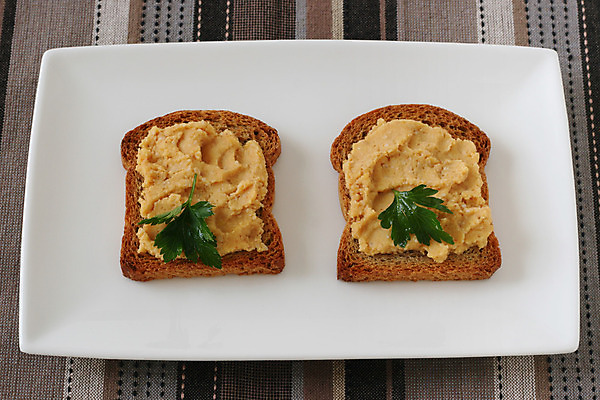 포토 JPG 해외이미지 접시 음식 채소 파슬리 요리 사람없음 식사 아침식사 혼합 지중해 올리브 반죽 토스트 병아리콩 해외202004 해외포토 식기 열매 빵 바다 콩 파일형식 이미지허브