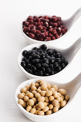 포토 JPG 해외이미지 식물 음식 줄기 백그라운드 농업 재료 자연 콩 건강 씨앗 사람없음 빨간색 물 농작물 갈색 노란색 검은색 식사 수확 성장 흰색 신선 낟알 가득함 싱글 유기농 질감 날것 슛 내추럴 고립 꼬투리 단백질 대두 삶기 삼색 숙성 채식주의자 해외202004 해외포토 자연요소 웰빙 산업 컬러 곡류 생태계 채식 영양소 파일형식 이미지허브