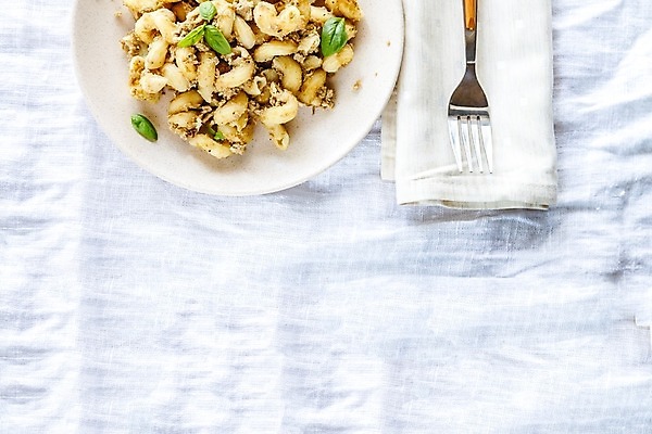 포토 JPG 해외이미지 전통 접시 음식 백그라운드 포크 부분 탁자 양파 파스타 건강 육류 요리 사람없음 식사 이탈리아 소고기 흰색 신선 뜨거움 정상 향신료 국수 준비 유기농 냅킨 해군 선원 후추 점심식사 고립 다진 러시아인 마카로니 볼로냐 소비에트 전국 스타일 해외202004 해외포토 서양인 식기 웰빙 유럽 컬러 가구 채소 식재료 군대 서양음식 면류 파스타면 향미료 파일형식 이미지허브