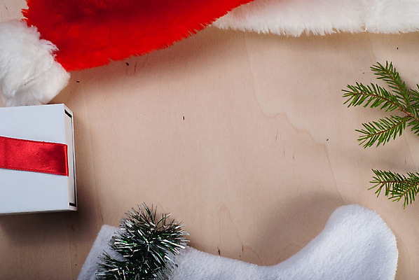 포토 JPG 해외이미지 나무 디자인 계절 리본 백그라운드 컨셉 크리스마스 겨울 공 휴가 새로움 새해 기념 털 선물 사람없음 장식 빨간색 산타클로스 파티 축제 놀람 흰색 나뭇가지 인사 눈송이 우아함 12월 심볼 큐브 복고 카피스페이스 클라우스 해외202004 해외포토 식물 기념일 감정 컬러 눈_날씨 표정 이벤트 공백 예절 날짜 파일형식 이미지허브