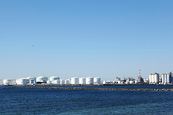 포토 JPG 주간 해외풍경 아시아 바다 공장 하늘 풍경 사람없음 야외 건물 항구 일본 국내포토 자연요소 해외 건축물 나라 공업 교통시설 파일형식