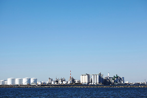 포토 JPG 주간 해외풍경 아시아 바다 공장 하늘 풍경 사람없음 야외 건물 항구 일본 국내포토 자연요소 해외 건축물 나라 공업 교통시설 파일형식