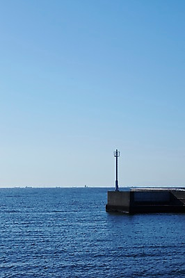 포토 JPG 주간 바다 자연 하늘 등대 풍경 사람없음 야외 항구 국내포토 자연요소 교통시설 생태계 파일형식