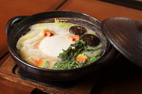 포토 JPG 음식 채소 근접촬영 사람없음 아웃포커스 버섯 뚜껑 냄비 탕 국물 파 쑥갓 나베 나베요리 일본음식 국내포토 뷰포인트 촬영기법 솥 파일형식