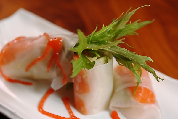 포토 JPG 접시 음식 채소 근접촬영 사람없음 아웃포커스 장식 무쌈 무쌈말이 일본음식 국내포토 식기 뷰포인트 촬영기법 파일형식