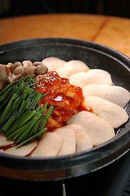 포토 JPG 음식 채소 감자 근접촬영 사람없음 아웃포커스 버섯 양념 냄비 전골 부추 전골요리 국내포토 뷰포인트 촬영기법 솥 파일형식