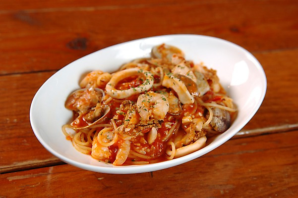 포토 JPG 접시 음식 조개 새우 파스타 스파게티 근접촬영 사람없음 해물요리 면류 면 해산물 오징어 해물스파게티 해물파스타 국내포토 식기 뷰포인트 어패류 연체동물 서양음식 갑각류 수중동물 파일형식