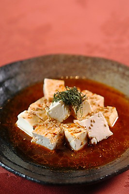 포토 JPG 접시 음식 근접촬영 사람없음 아웃포커스 장식 두부 깨 두부요리 두부조림 일본음식 국내포토 식기 뷰포인트 식재료 촬영기법 조미료 조림 파일형식