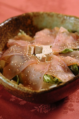 포토 JPG 그릇 음식 채소 어류 근접촬영 사람없음 아웃포커스 회 덮밥 두부 회덮밥 일본음식 국내포토 식기 뷰포인트 촬영기법 수중동물 파일형식