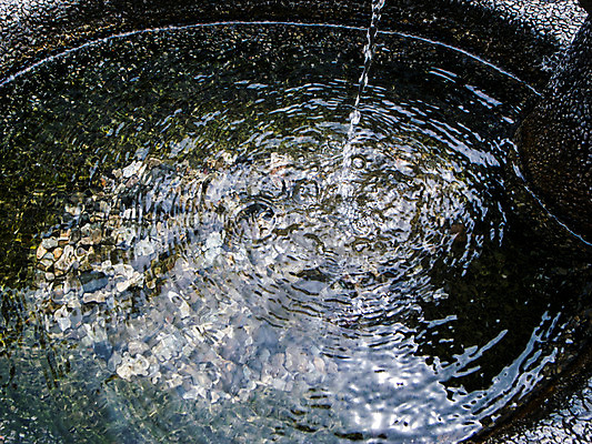 포토 JPG 주간 풍경 사람없음 야외 물 일본 흐름 돌_바위 약수물 약수터 국내포토 자연요소 아시아 컨셉 파일형식