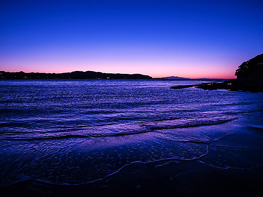 포토 JPG 실루엣 파도 바다 자연현상 자연 하늘 풍경 해변 사람없음 야외 일출 노을 어둠 일몰 국내포토 자연요소 촬영기법 생태계 파일형식