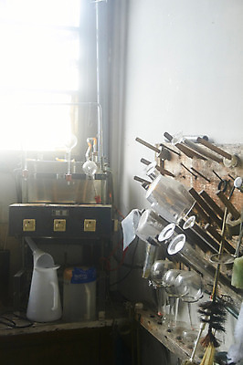 포토 JPG 교육 과학 실내 실험기구 실험 사람없음 기계 전시 도구 실험실 플라스크 오브젝트 시험관 교구 깔대기 국내포토 내부 파일형식