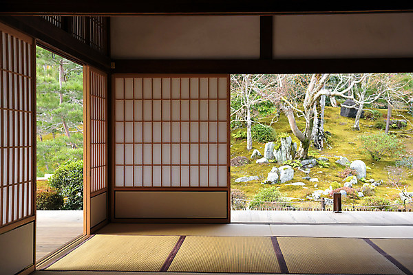 포토 JPG 주간 나무 식물 해외풍경 건축물 아시아 전통문화 고건축 일본문화 실내 풍경 사람없음 문 일본 동양건축 방 오픈 일본전통 일본건축 다다미 국내포토 자연요소 동양문화 전통 해외 건축 나라 문화 외국문화 내부 파일형식 동양