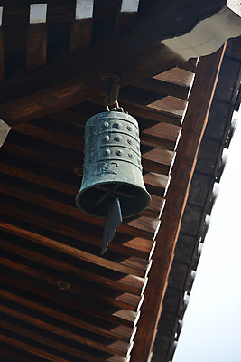 포토 JPG 주간 해외풍경 건축물 아시아 전통문화 일본문화 지붕 풍경 사람없음 야외 일본 동양건축 종 사찰 일본전통 처마 일본건축 풍경종 국내포토 자연요소 동양문화 전통 해외 건축 나라 문화 외국문화 종교건축 파일형식 동양